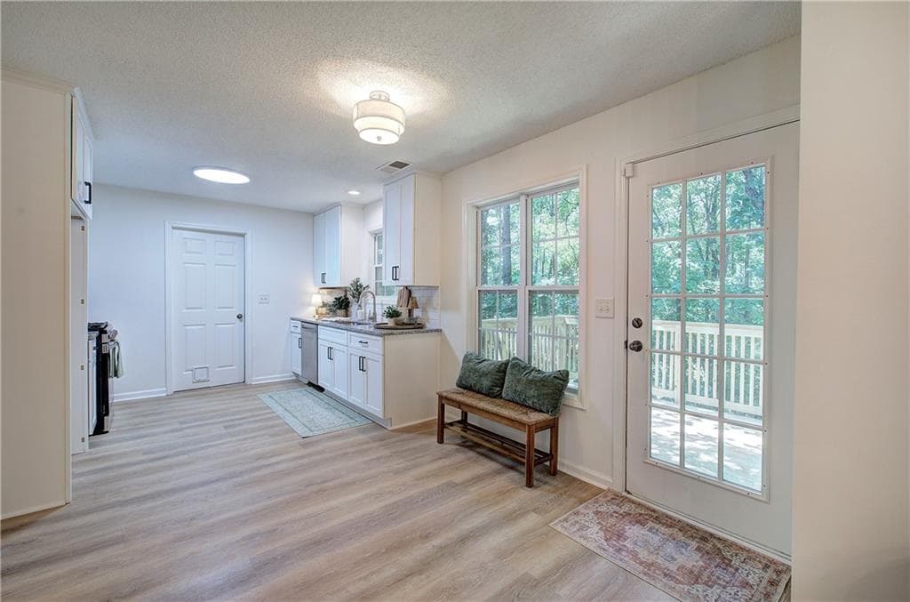 4 bedroom, 3 bathroom, 1,784 sq ft single family residence for sale at 27 Carrington Trace, Cartersville, GA 30121 — photo 8