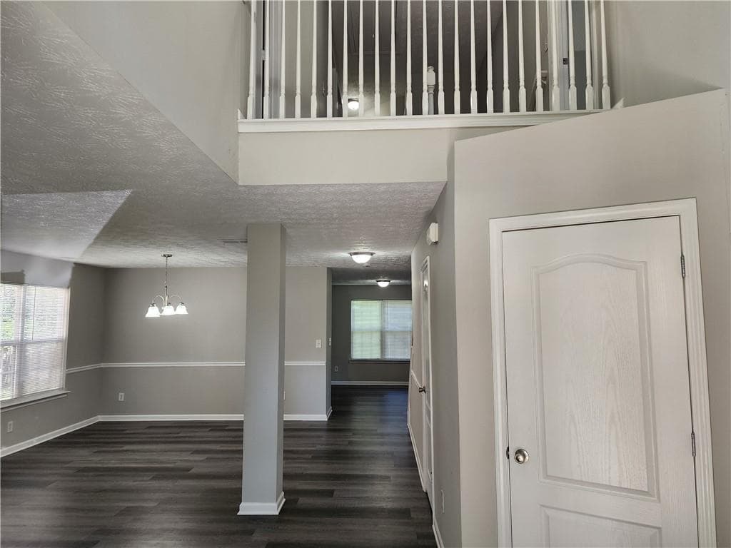 4 bedroom, 3 bathroom, 2,669 sq ft single family residence for sale at 2382 Temple View Drive, Snellville, GA 30078 — photo 3