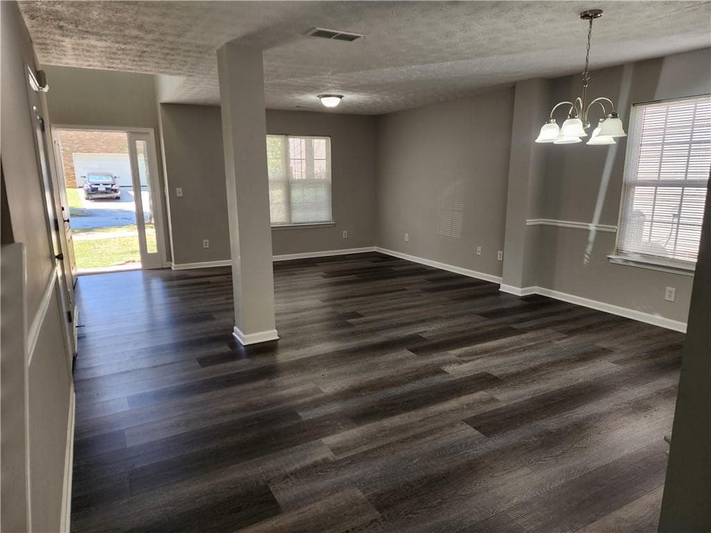 4 bedroom, 3 bathroom, 2,669 sq ft single family residence for sale at 2382 Temple View Drive, Snellville, GA 30078 — photo 4