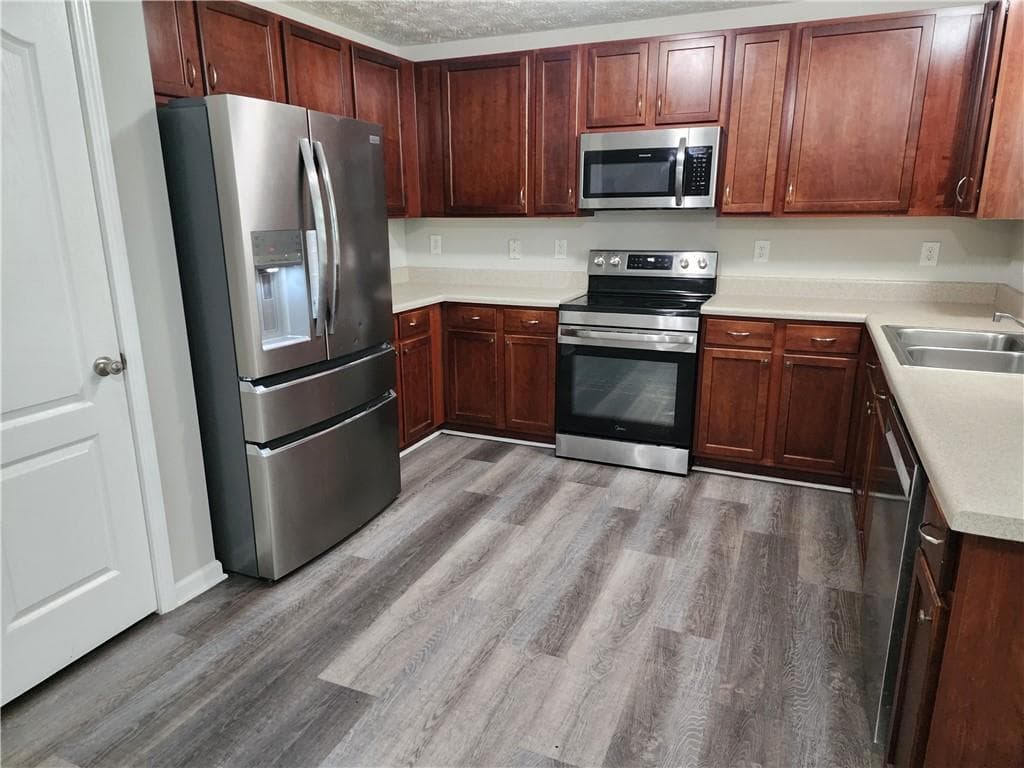 4 bedroom, 3 bathroom, 2,669 sq ft single family residence for sale at 2382 Temple View Drive, Snellville, GA 30078 — photo 8