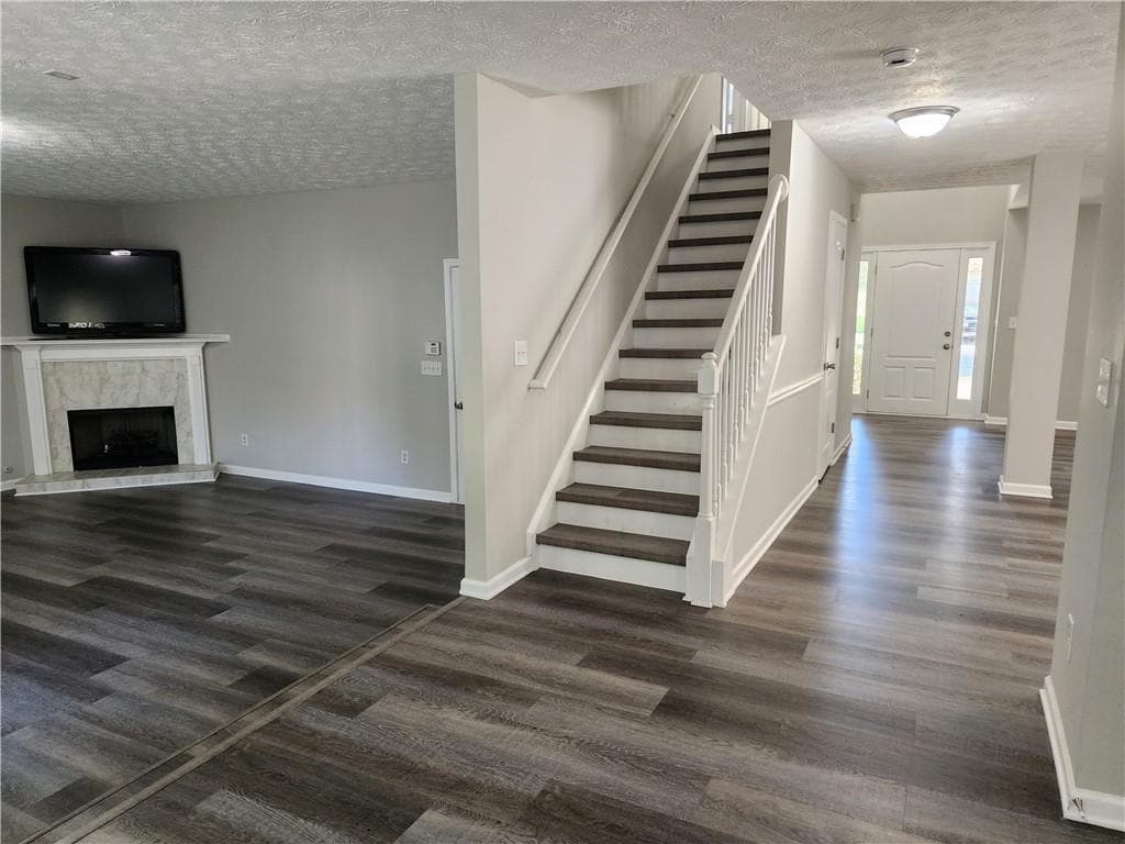 4 bedroom, 3 bathroom, 2,669 sq ft single family residence for sale at 2382 Temple View Drive, Snellville, GA 30078 — photo 10