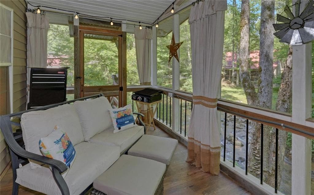 2 bedroom, 1 bathroom, 624 sq ft single family residence for sale at 441 Edwards Parkway, Cleveland, GA 30528 — photo 6