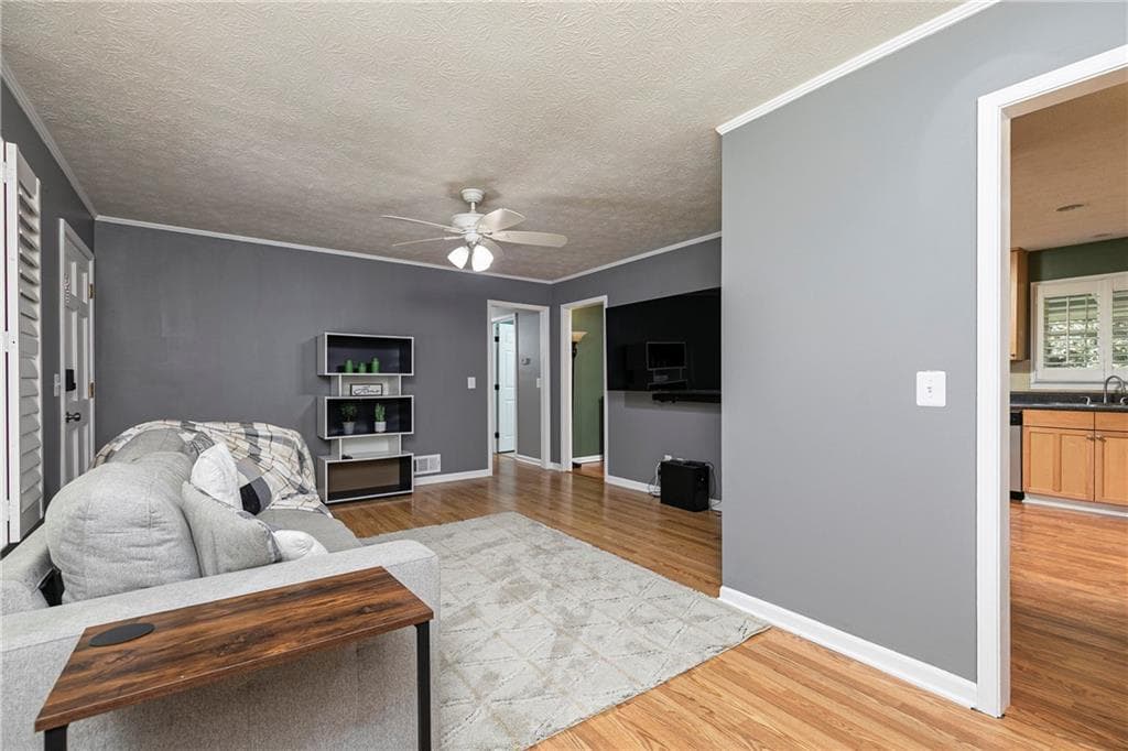 3 bedroom, 2 bathroom, 1,125 sq ft single family residence for sale at 3310 Hickory Grove Road, Acworth, GA 30101 — photo 8