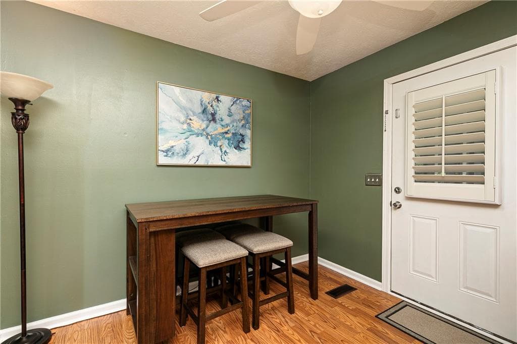 3 bedroom, 2 bathroom, 1,125 sq ft single family residence for sale at 3310 Hickory Grove Road, Acworth, GA 30101 — photo 10