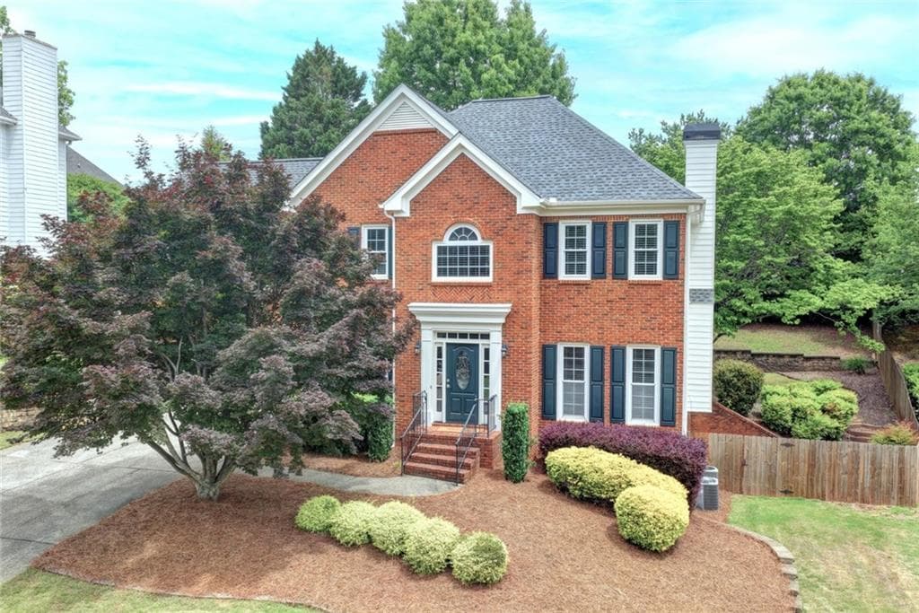 5 bedroom, 3 bathroom, 3,788 sq ft single family residence for rent at 10665 Wren Ridge Road, Johns Creek, GA 30022 for $3,500 a month — photo 3