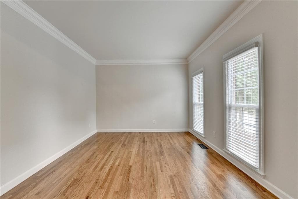 5 bedroom, 3 bathroom, 3,788 sq ft single family residence for rent at 10665 Wren Ridge Road, Johns Creek, GA 30022 for $3,500 a month — photo 8