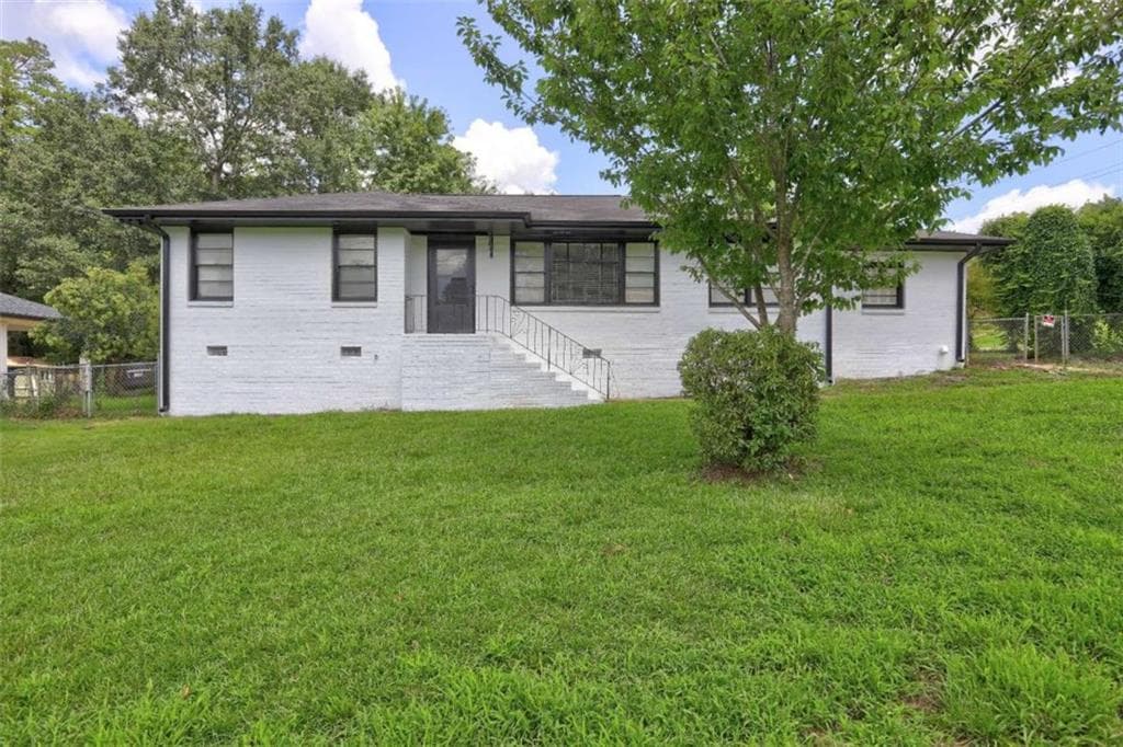 3 bedroom, 2 bathroom, 1,466 sq ft single family residence for sale at 970 Oglethorpe Avenue, Athens, GA 30606