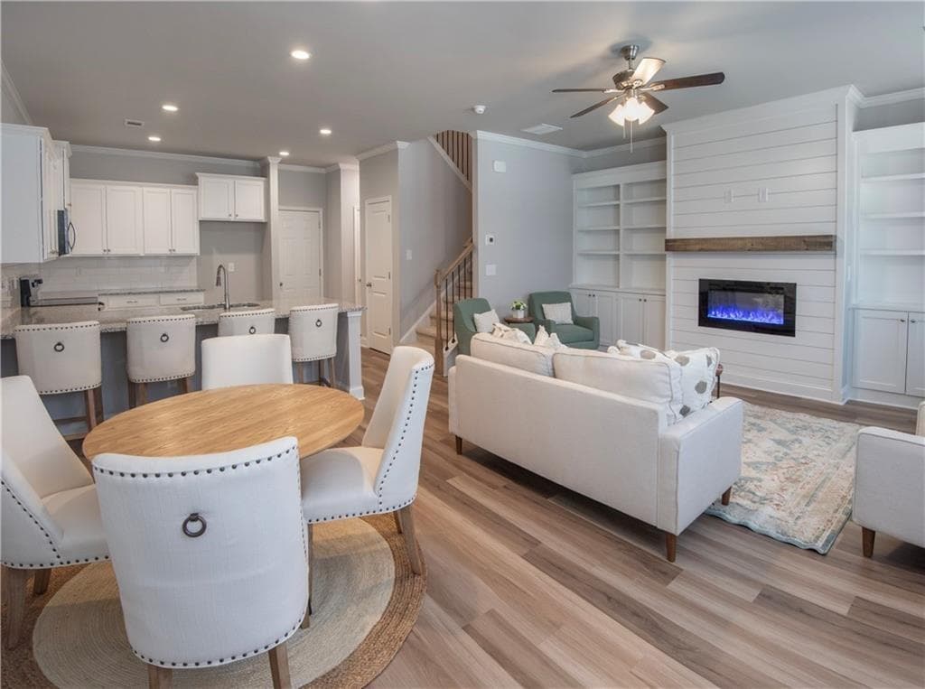 3 bedroom, 3 bathroom, 1,900 sq ft townhouse for sale at 5525 Leyland Drive, Flowery Branch, GA 30542 — photo 5