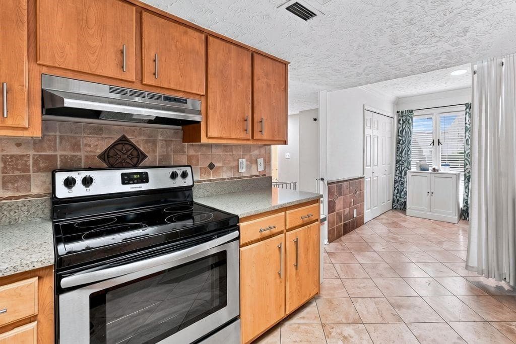 2 bedroom, 3 bathroom, 1,598 sq ft townhouse for sale at 3249 Clairmont North, Brookhaven, GA 30329 — photo 10