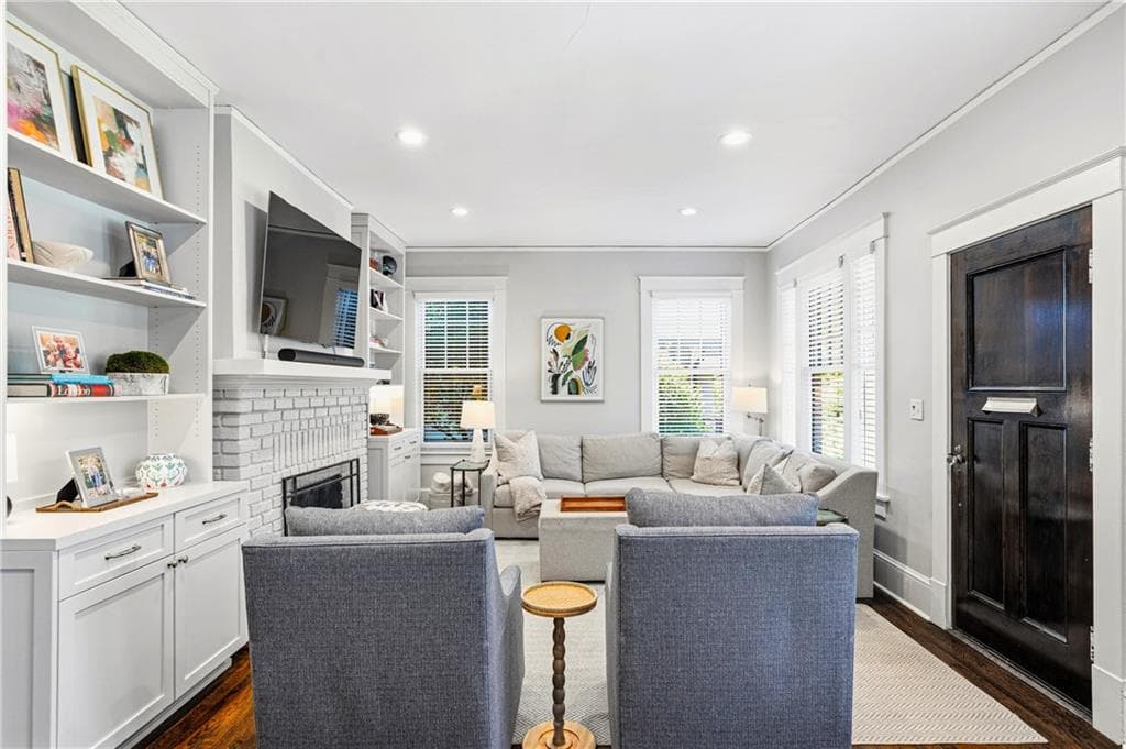 4 bedroom, 3 bathroom, 2,268 sq ft single family residence under contract at 1599 Mclendon Avenue, Atlanta, GA 30307 — photo 2