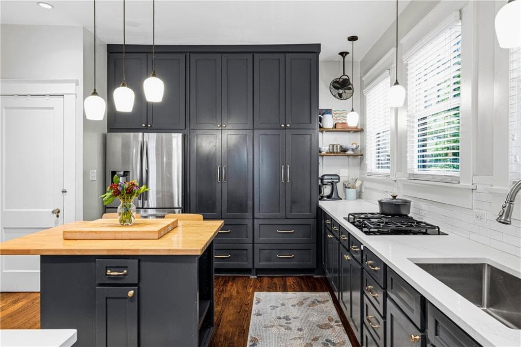 4 bedroom, 3 bathroom, 2,268 sq ft single family residence under contract at 1599 Mclendon Avenue, Atlanta, GA 30307 — photo 8