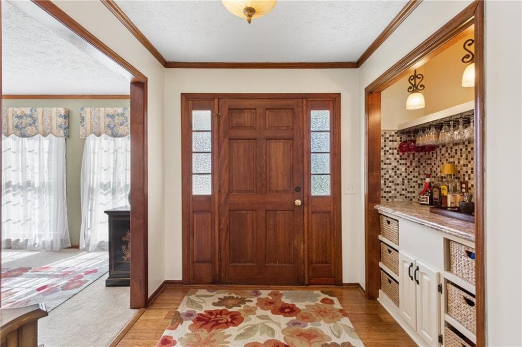 3 bedroom, 3 bathroom, 2,148 sq ft single family residence for sale at 6876 Kingsboro Drive, Lithia Springs, GA 30122 — photo 3
