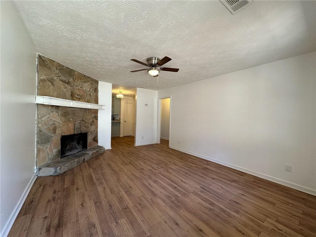 2 bedroom, 2 bathroom, 1,080 sq ft duplex for rent at 5172 Ridge Forest Drive 5172, Stone Mountain, GA 30083 for $1,395 a month — photo 2