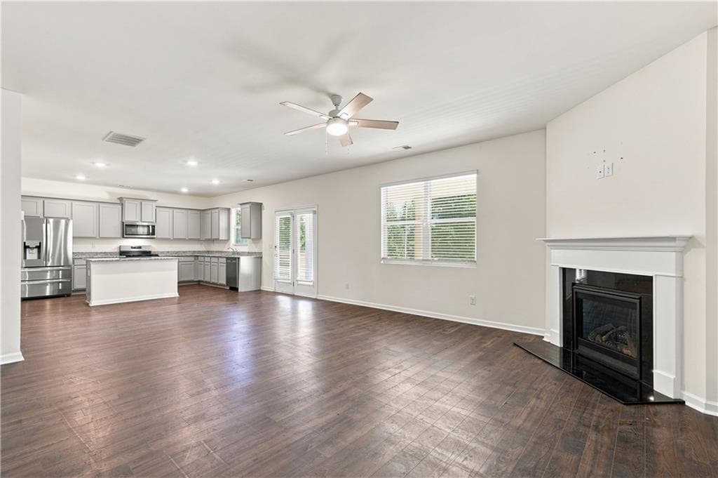 4 bedroom, 4 bathroom, 2,316 sq ft single family residence for sale at 5400 Andrew Lane, Lithonia, GA 30038 — photo 8