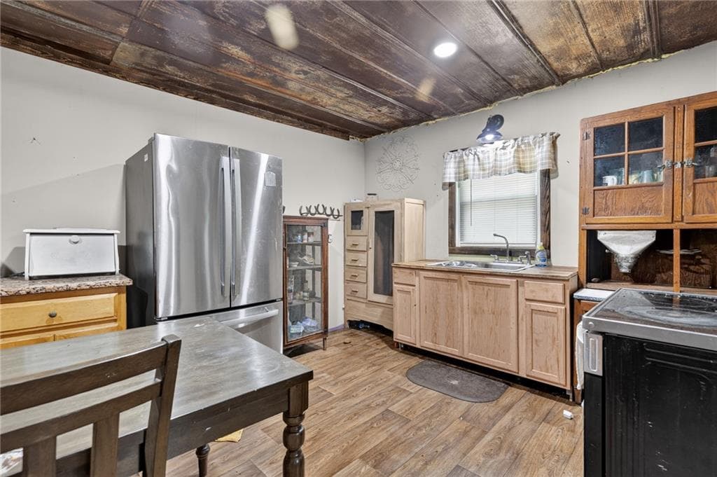 3 bedroom, 2 bathroom, 1,276 sq ft single family residence for sale at 55 Whitman Loop, Aragon, GA 30104 — photo 5