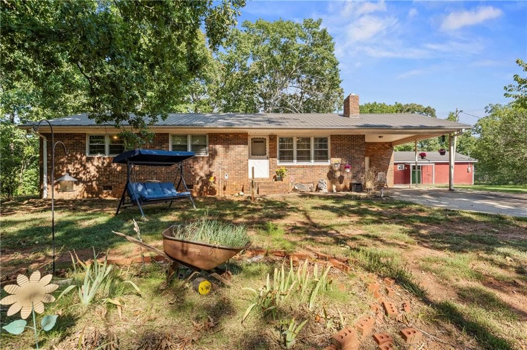 3 bedroom, 2 bathroom, 1,334 sq ft single family residence under contract at 25 Dubignon Drive, Toccoa, GA 30577