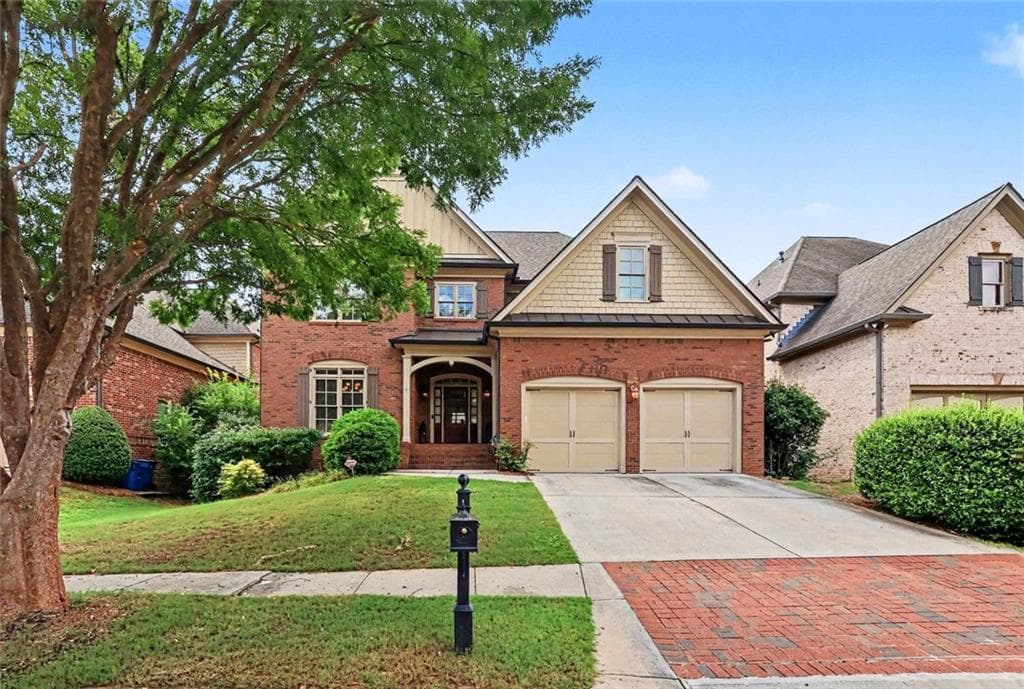 6 bedroom, 4 bathroom, 4,548 sq ft single family residence for sale at 2018 Newstead Court, Snellville, GA 30078 — photo 2