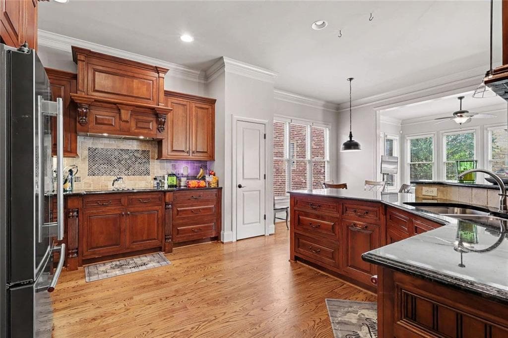 6 bedroom, 4 bathroom, 4,548 sq ft single family residence for sale at 2018 Newstead Court, Snellville, GA 30078 — photo 6