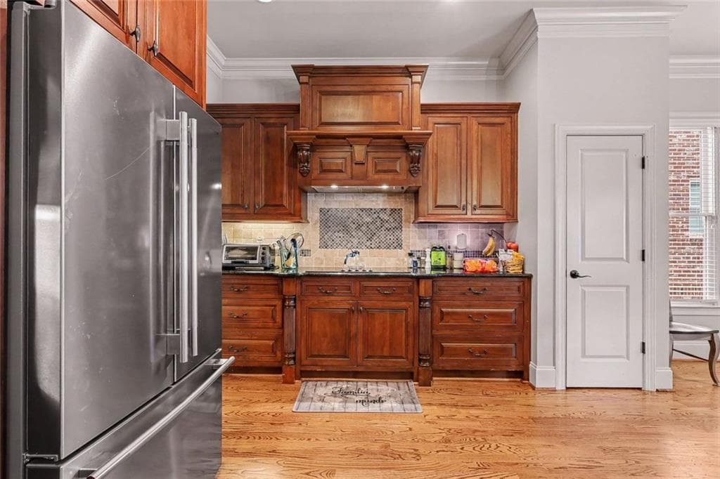 6 bedroom, 4 bathroom, 4,548 sq ft single family residence for sale at 2018 Newstead Court, Snellville, GA 30078 — photo 7
