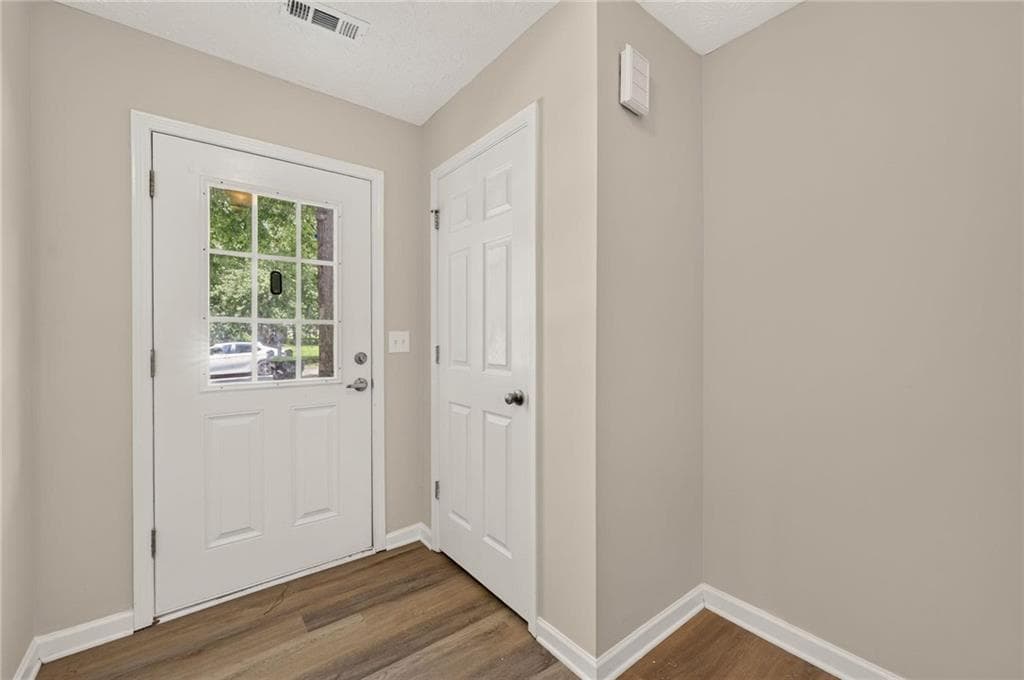 3 bedroom, 3 bathroom, 1,524 sq ft single family residence under contract at 1513 Conley Way, Conley, GA 30288 — photo 5