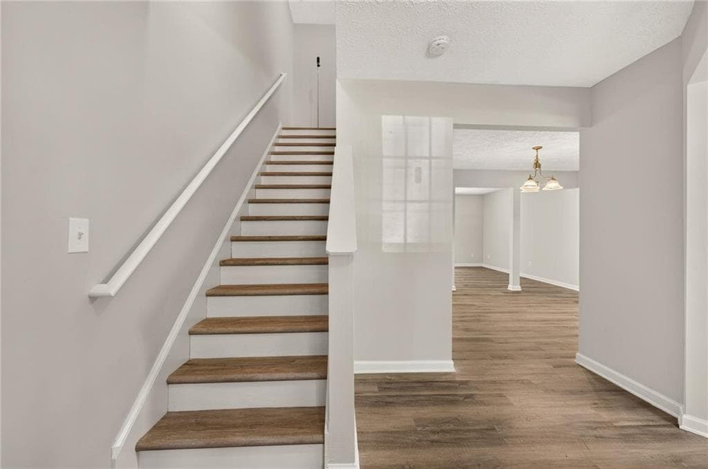 3 bedroom, 3 bathroom, 1,524 sq ft single family residence under contract at 1513 Conley Way, Conley, GA 30288 — photo 6