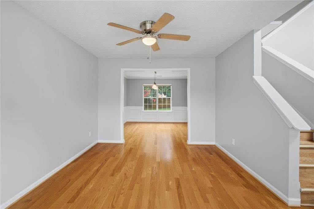 3 bedroom, 3 bathroom, 2,070 sq ft single family residence for sale at 3015 Dominion Walk Lane, Snellville, GA 30078 — photo 7
