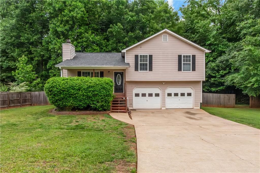 3 bedroom, 2 bathroom, 1,104 sq ft single family residence for sale at 564 Rustin Drive, Dallas, GA 30157