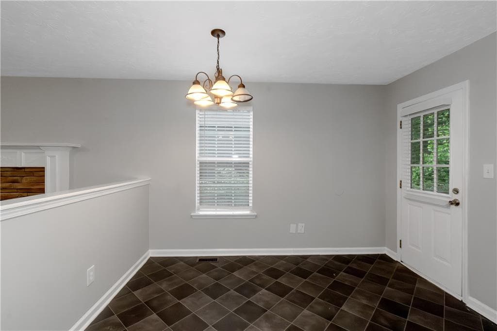 3 bedroom, 2 bathroom, 1,104 sq ft single family residence for sale at 564 Rustin Drive, Dallas, GA 30157 — photo 8