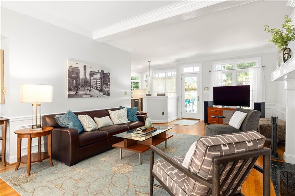 3 bedroom, 3 bathroom, 1,984 sq ft single family residence under contract at 1968 Mclendon Avenue, Atlanta, GA 30307 — photo 4