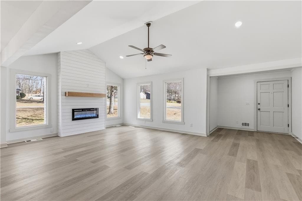 4 bedroom, 2 bathroom, 1,895 sq ft single family residence under contract at 2860 Powder Horn Trail, Marietta, GA 30064 — photo 10
