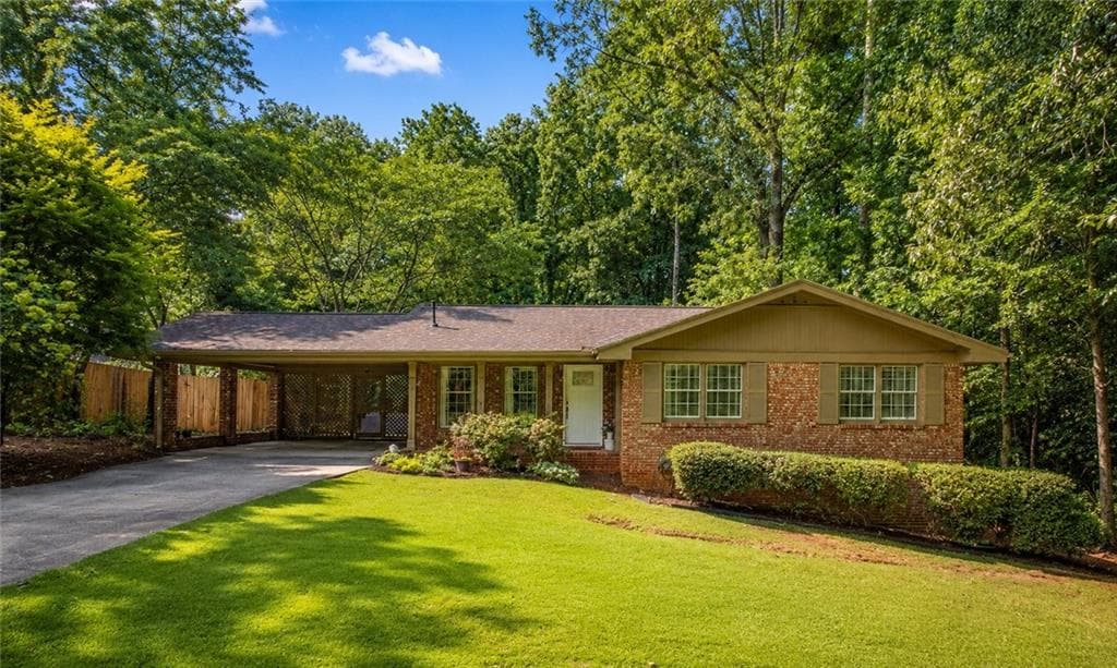 3 bedroom, 3 bathroom, 2,332 sq ft single family residence under contract at 702 Highview Drive, Smyrna, GA 30082