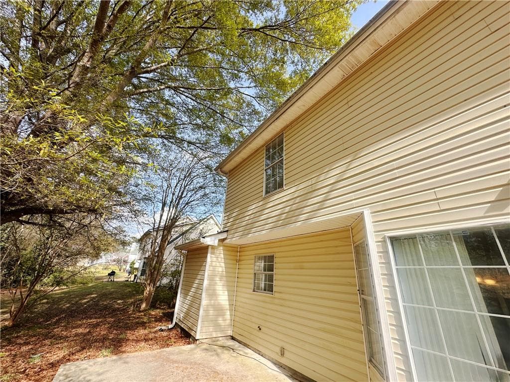 3 bedroom, 3 bathroom, 2,536 sq ft single family residence under contract at 8036 Harmony Lakes, Lithonia, GA 30058 — photo 8