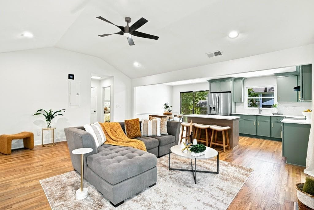 2 bedroom, 2 bathroom, 1,366 sq ft single family residence for sale at 1113 Capital Club Circle, Brookhaven, GA 30319 — photo 6