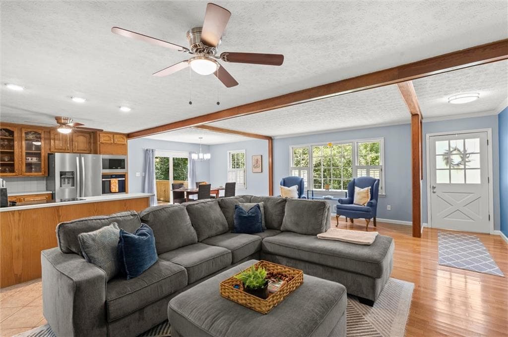 3 bedroom, 2 bathroom, 1,956 sq ft single family residence for sale at 3462 Shaw Road, Marietta, GA 30066 — photo 7