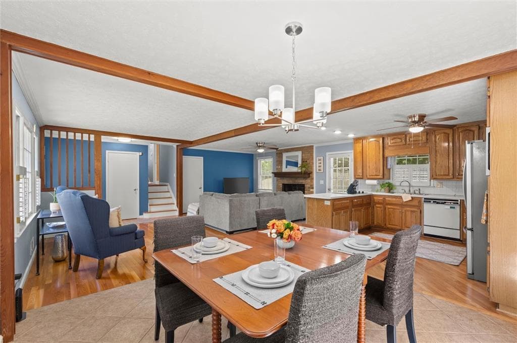 3 bedroom, 2 bathroom, 1,956 sq ft single family residence for sale at 3462 Shaw Road, Marietta, GA 30066 — photo 6