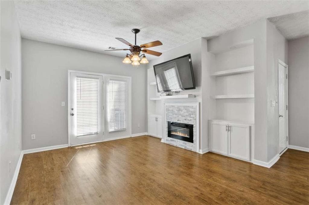 4 bedroom, 3 bathroom, 2,198 sq ft single family residence for sale at 3635 Roseman Landing, Cumming, GA 30040 — photo 7