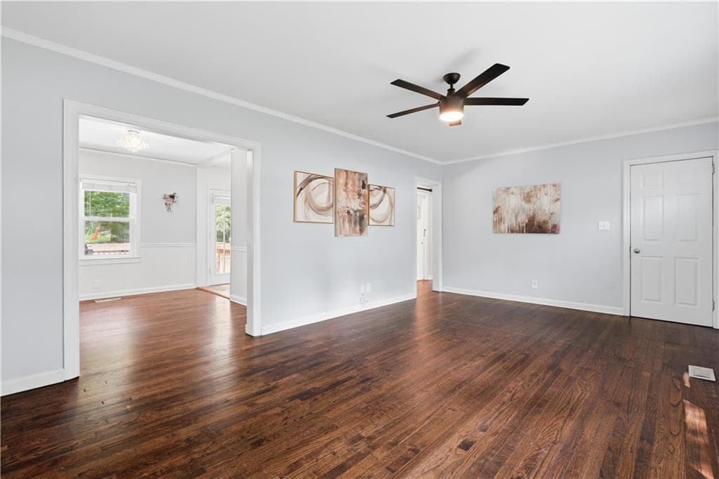3 bedroom, 1 bathroom, 1,560 sq ft single family residence for sale at 1091 Walker Drive, Decatur, GA 30030 — photo 7
