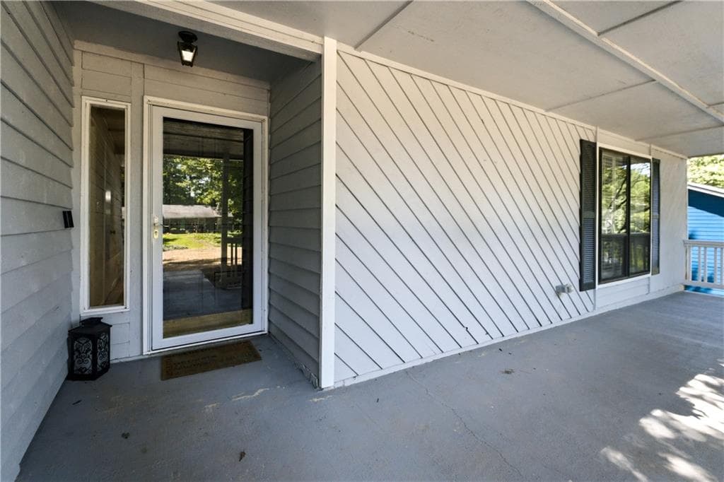 4 bedroom, 2 bathroom, 1,736 sq ft single family residence for sale at 4771 Pinefield Drive, Acworth, GA 30102 — photo 5