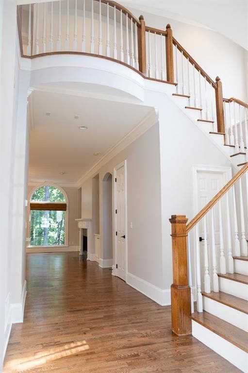 6 bedroom, 6 bathroom, 4,902 sq ft single family residence for sale at 260 Lake Summit View, Atlanta, GA 30342 — photo 9