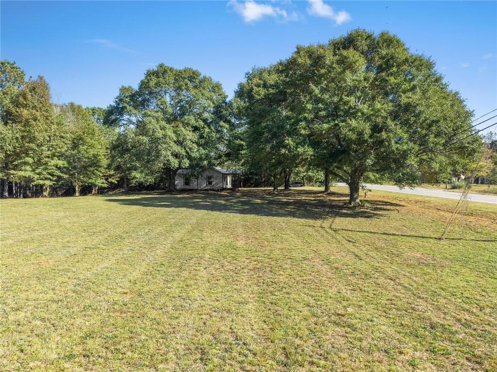 2 bedroom, 1 bathroom single family residence for sale at 5830 MAYSVILLE, Maysville, GA 30529