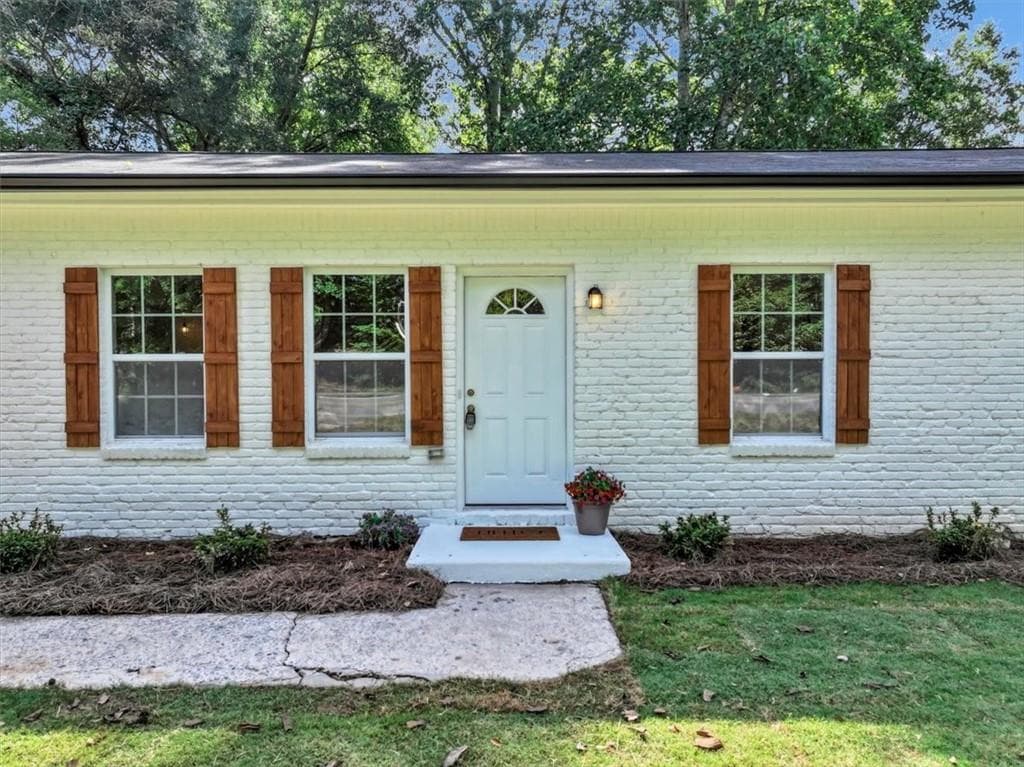 3 bedroom, 2 bathroom, 1,300 sq ft single family residence for sale at 5530 Old Bill Cook Road, Atlanta, GA 30349 — photo 5