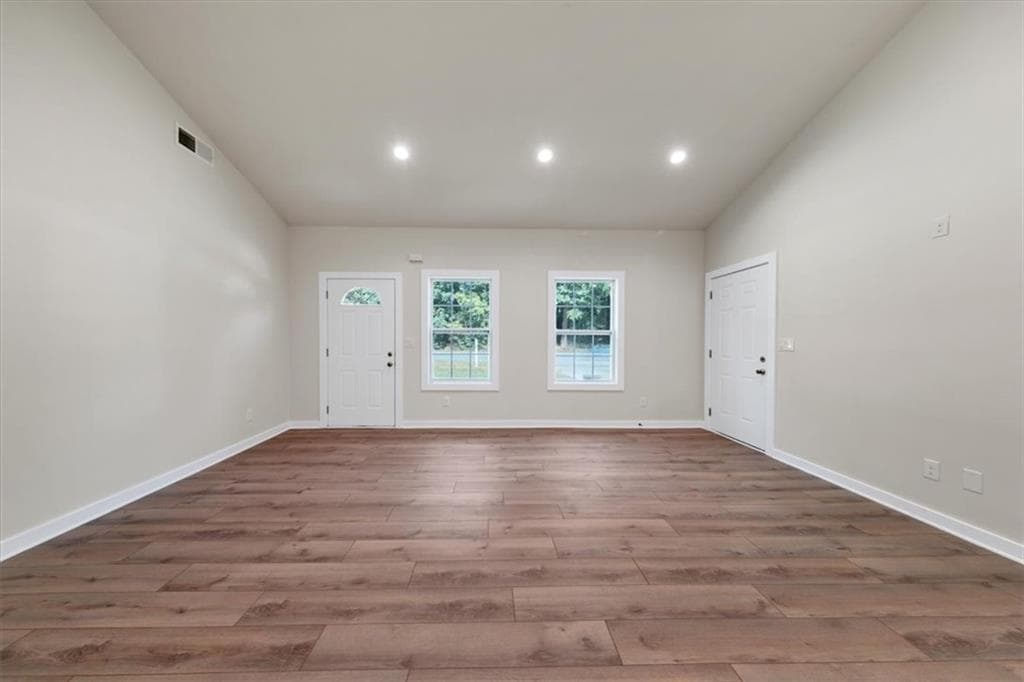 3 bedroom, 2 bathroom, 1,300 sq ft single family residence for sale at 5530 Old Bill Cook Road, Atlanta, GA 30349 — photo 6