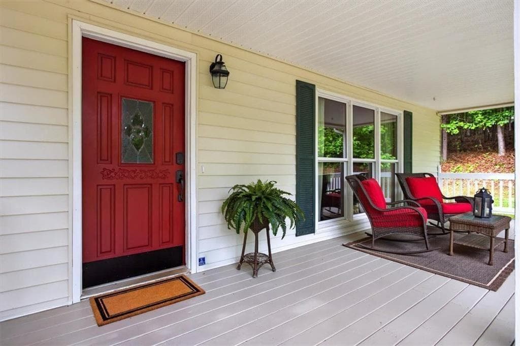 3 bedroom, 2 bathroom, 1,920 sq ft single family residence for sale at 403 Sycamore Drive, Canton, GA 30115 — photo 3