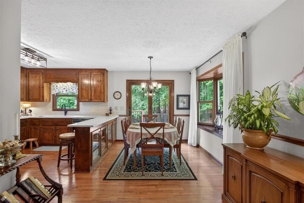 3 bedroom, 2 bathroom, 1,920 sq ft single family residence for sale at 403 Sycamore Drive, Canton, GA 30115 — photo 9