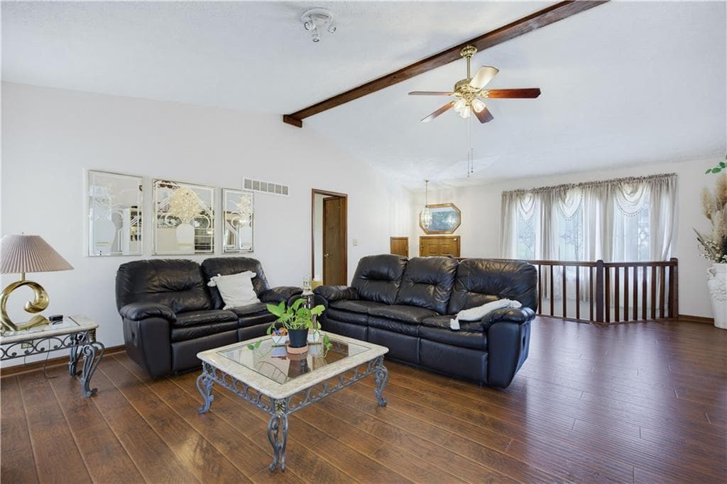 4 bedroom, 3 bathroom, 2,358 sq ft single family residence under contract at 4754 Seaboard Court, Acworth, GA 30102 — photo 7