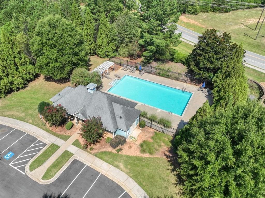 3 bedroom, 3 bathroom, 2,032 sq ft single family residence for sale at 408 Paulownia Circle, Mcdonough, GA 30253 — photo 6