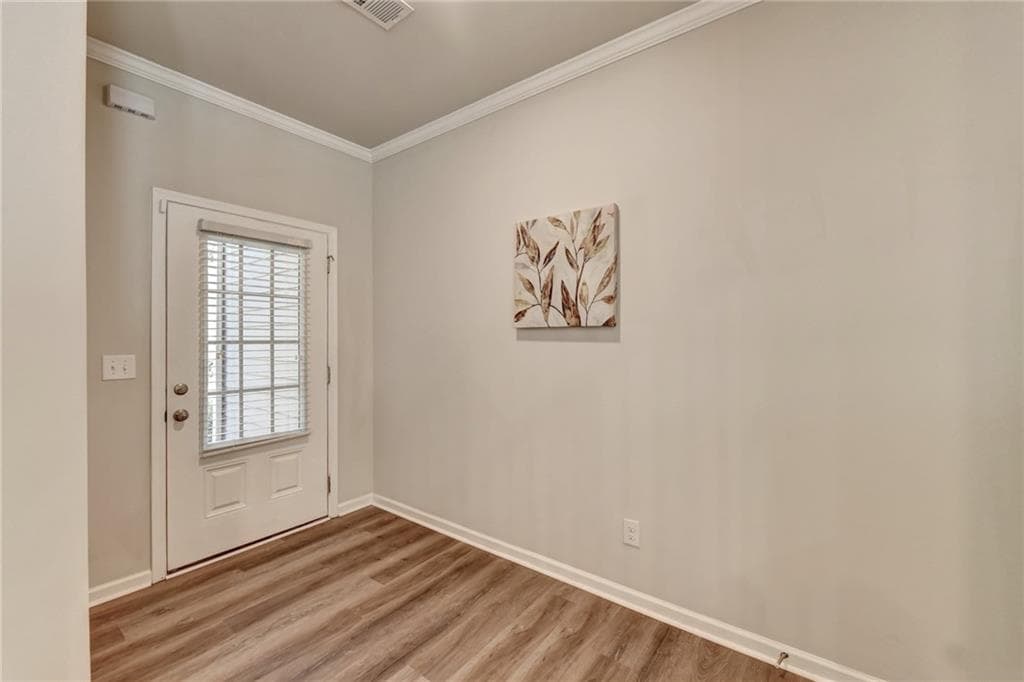 3 bedroom, 3 bathroom, 1,996 sq ft townhouse under contract at 2744 Shetley Creek Drive, Norcross, GA 30071 — photo 6