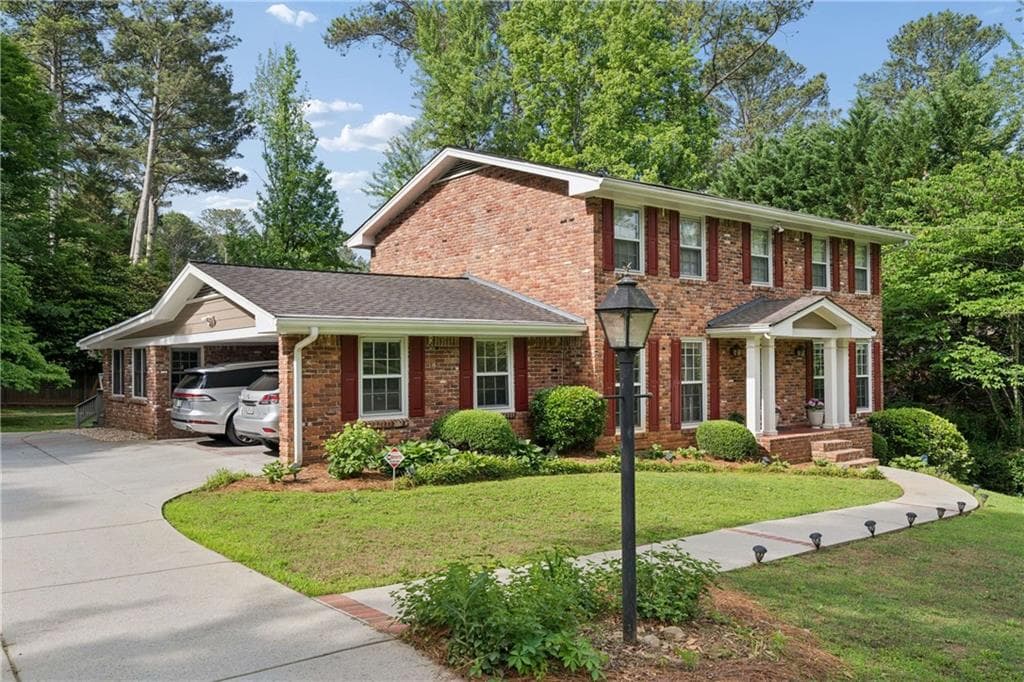 4 bedroom, 3 bathroom, 3,068 sq ft single family residence for sale at 3265 Henderson Creek Road, Atlanta, GA 30341 — photo 2