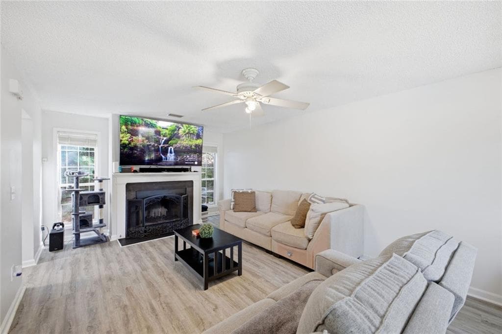 3 bedroom, 3 bathroom, 1,536 sq ft single family residence for sale at 4761 Limestone Lane, Acworth, GA 30102 — photo 7
