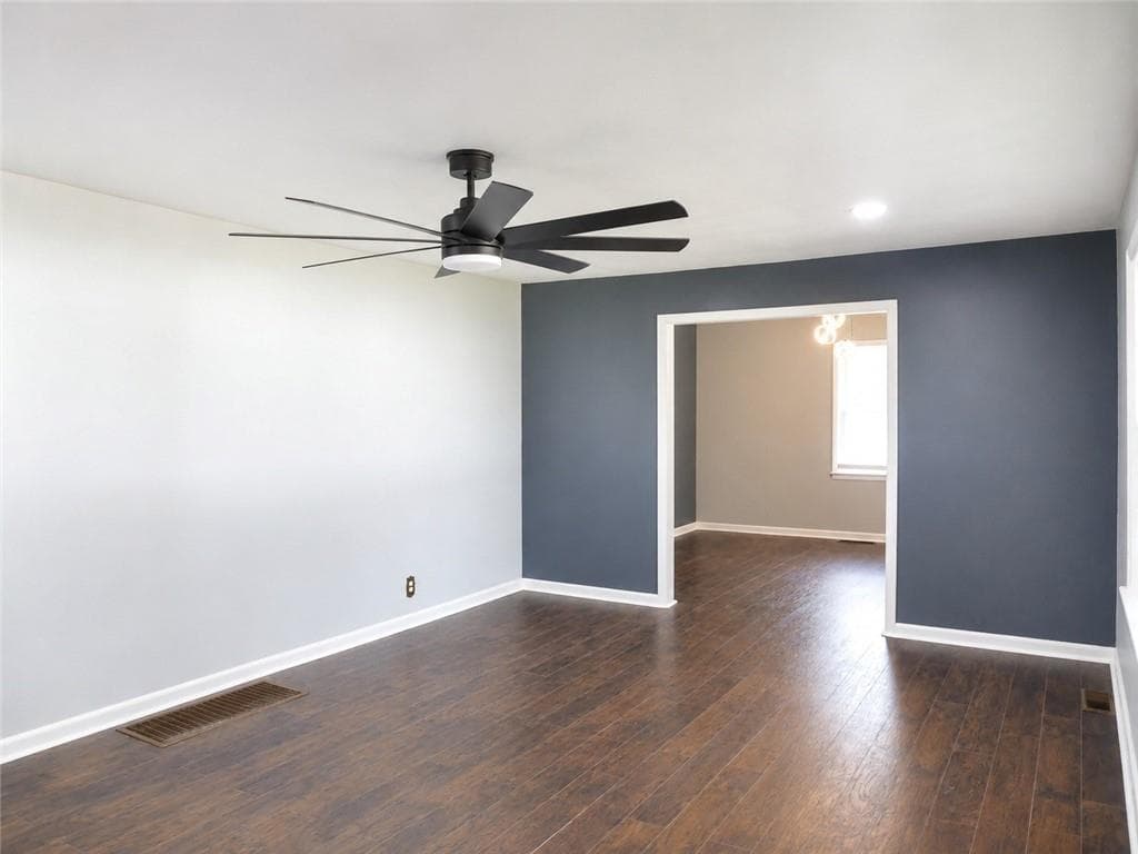 3 bedroom, 2 bathroom, 1,440 sq ft single family residence for sale at 1660 Old Alabama Road, Austell, GA 30168 — photo 6